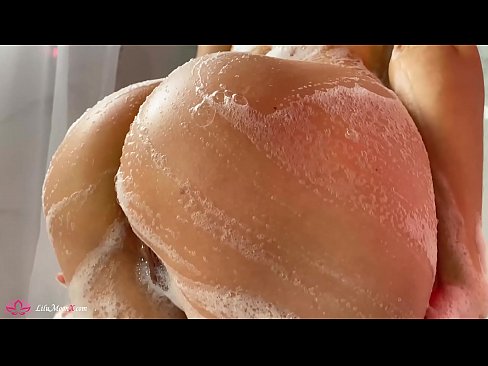 ❤️ Brunette Anapiga Pussy kwa Pussy kwa Vibrator hadi Orgasm kali katika Shower ❤❌ ❤